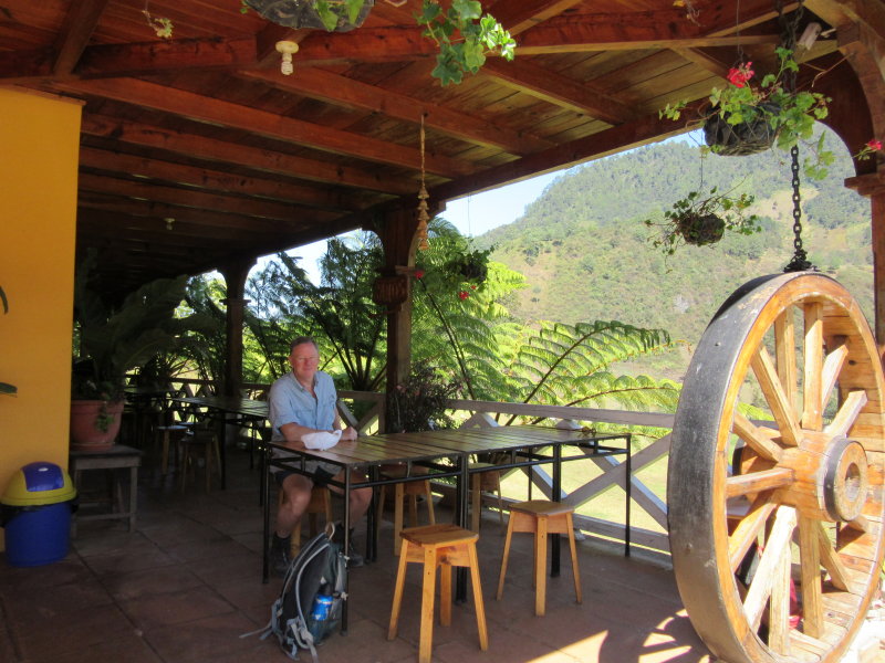 Hacienda Mil Amores - a welcome lunch after our hike