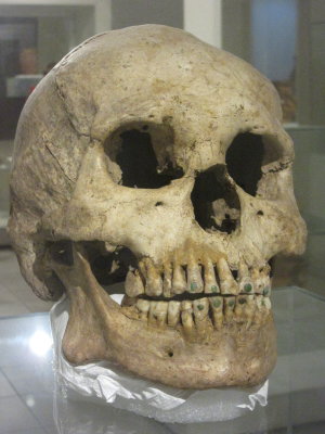 Skull with jade inlaid in the teeth