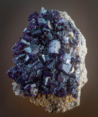 Zoned purple fluorite crystals showing tetrahexahedron and cube,, Pindale, Derbyshire