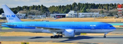KLM B-777/300, PH-BQH, Taxi