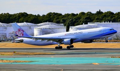 China Airlines A330-300, B18352, TO
