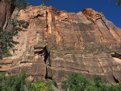 Vertical canyon wall at the Temple of Sinawava, Zion NP