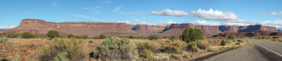 Panorama (Best viewed in AUTO mode) - Leaving Canyonlands Needles district