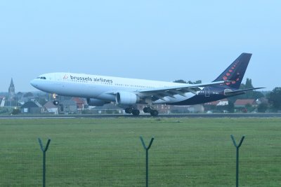 SN Brussels Airlines Airbus A330-200 OO-SFU