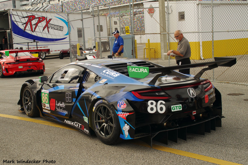 Meyer Shank Racing w/ Curb-Agajanian Acura NSX GT3