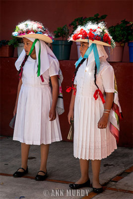 Pastorelas dancers