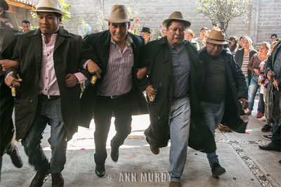 The running dance of the men
