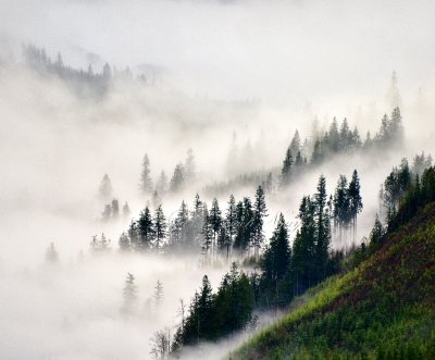 Morning fog between Haystack Mtn and Mt Persis, Gold Bar, Washington 138