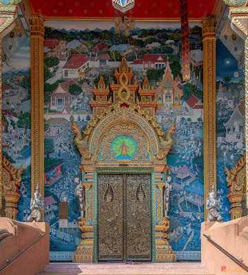 Wat Tha Ton Ngui Phra Ubosot Entrance Painting and Center Doors (DTHLU0544)