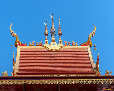 Wat Tha Ton Ngui Ho Tham (Holy Scripture Library) Roof (DTHLU0560)