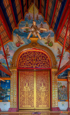 Wat Nong Pham Phra Wihan Entrance Painting and Center Doors (DTHLU0566)