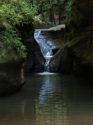 Devil's Bathtub Falls