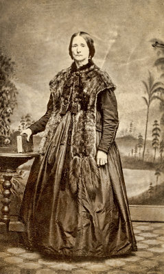 Collar with Tails and Tassels 