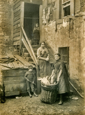 Newhaven Fishwives 