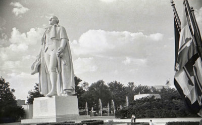 George Washington Statue 