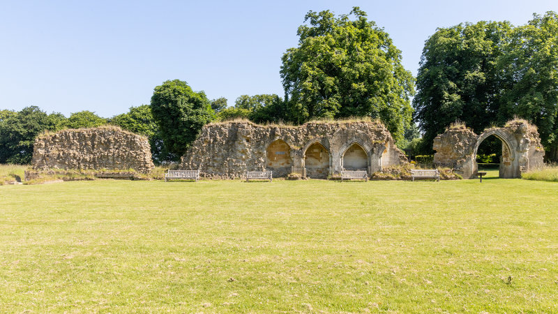 Hailes Abbey - entrance from the Abbey into the Cloiters (far right) and part of the Cloisters (center).