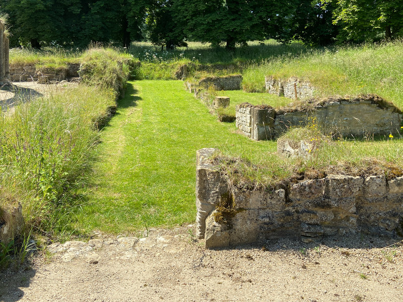 Hailes Abbey - the Cellarer's Building and the Abbot's Lodging.