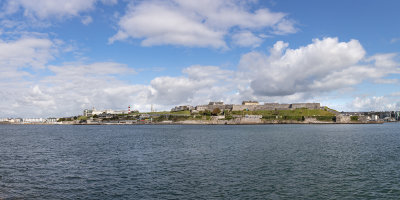 Plymouth Hoe, Smeaton's Tower, The Citadel and Fisher's Nose Blockhouse, which is also known as Lambhay Point Tower.