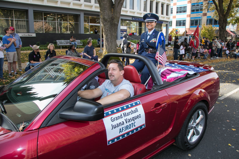 vetsparade19-22.jpg