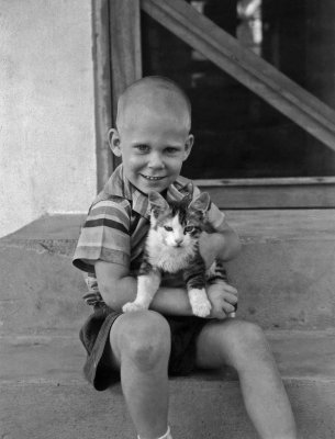 1958 - 1959 Greg holding cat.jpg