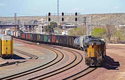 WB freight DPU