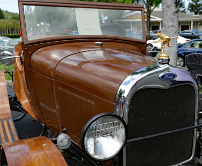w Ford 1929 Boattail Speedster.jpg
