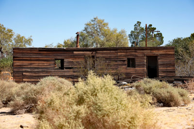 Yermo box car house