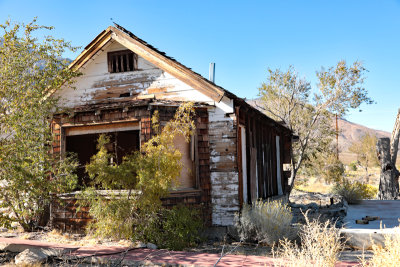 Olancha shack