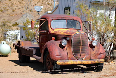 Randsburg rusty Ford Pickup