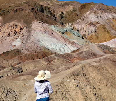 DV Artists Palette woman with hat