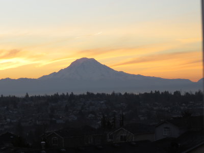 IMG_6375 mt rainier sunrise dec 13-17.JPG