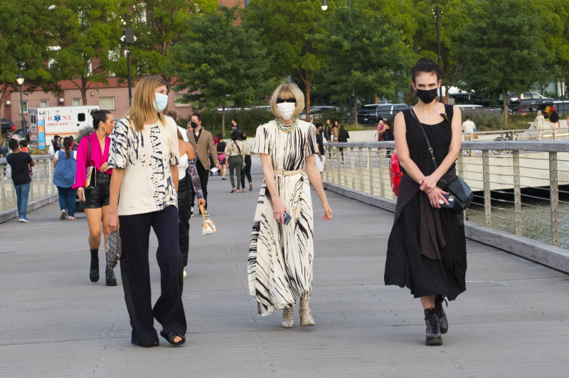 Anna Wintour in the center DSC6282R.JPG