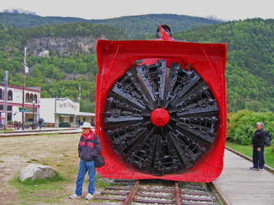 train snow thrower_2.jpg