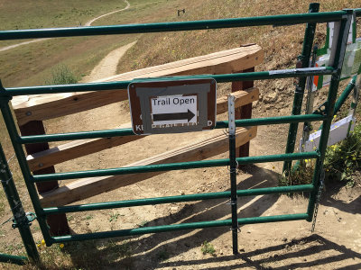 Trail gate