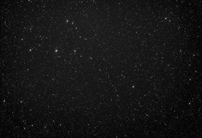 NGC6688 et al - Faint, distant galaxies in Lyra 03-Apr-2020