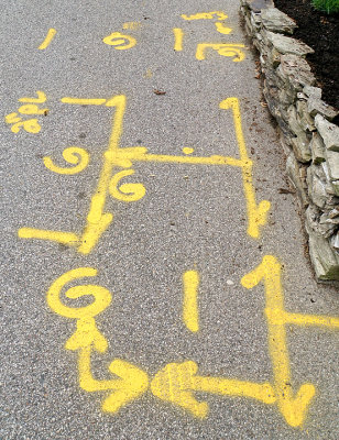 Mysterious markings. Manning Street.