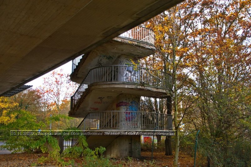 15.11.2020 - Treppe von der Mergentheimer Strasse auf die Adenauer Bruecke .jpg