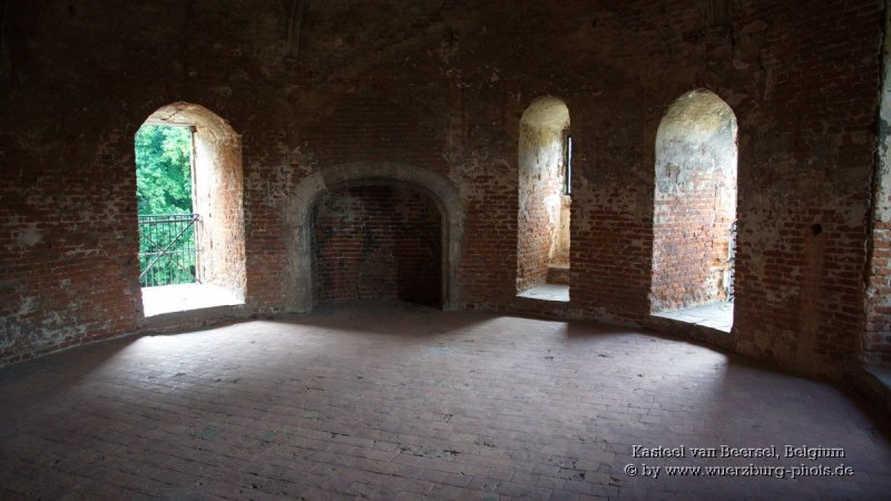 Kasteel van Beersel; Belgien 017.jpg