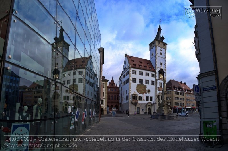 14.03.2021 - Grafeneckart und -spiegelung in der Glasfront des Modehauses Woehrl.jpg