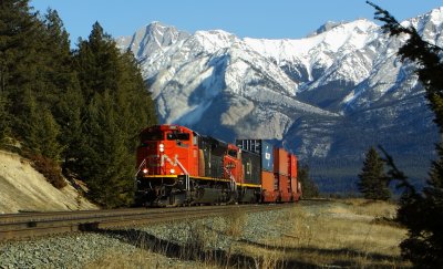 JasperAB_CN_8551_Rounds_The_Bend_3815_1202_PM_1CR2.JPG