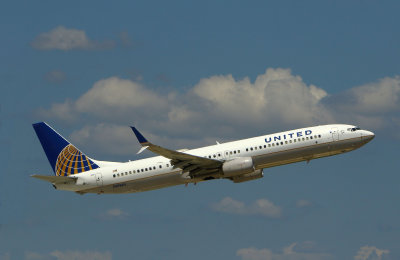 Chicago,IL UAL 737 N69830 Departure 8-4-19 106 PM #2.jpg