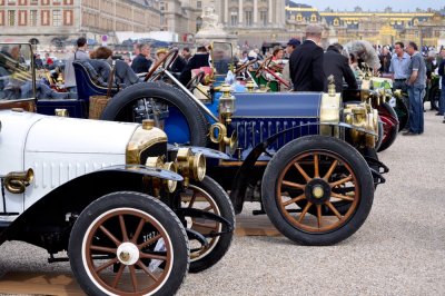 Old Cars and Versailles