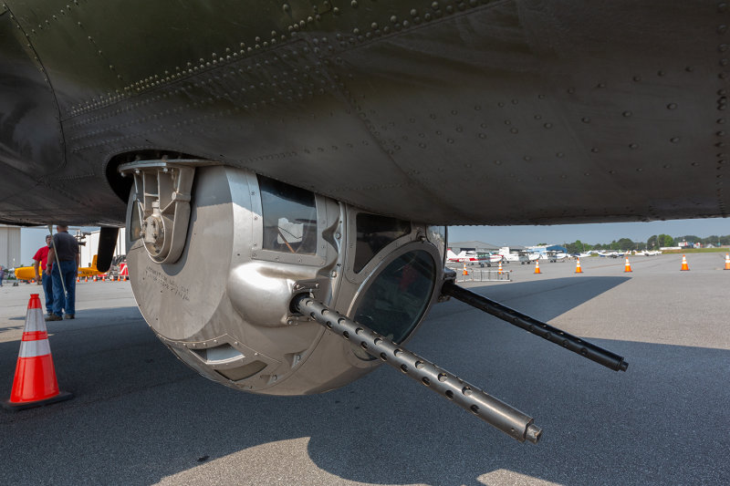 Boeing B-17G, Ventral Ball Turret