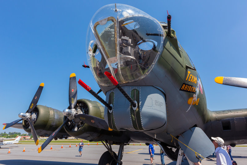 Boeing B-17G Flying Fortress, Chin Turret And Cheek Guns