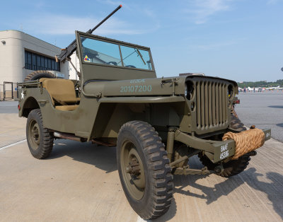 US Army Jeep, With Browning .50 Caliber Machine Gun M2