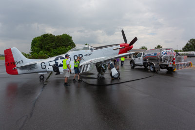 Refuelling The P-51