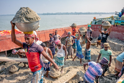 Unloading the Ship