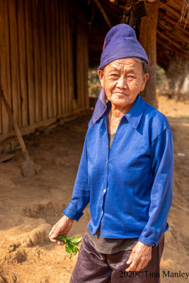 Houa, Hmong Woman