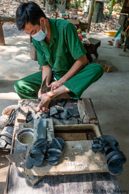 Making Sandals from Tires
