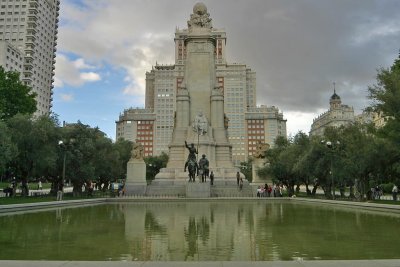 Madrid, Cervantes monument